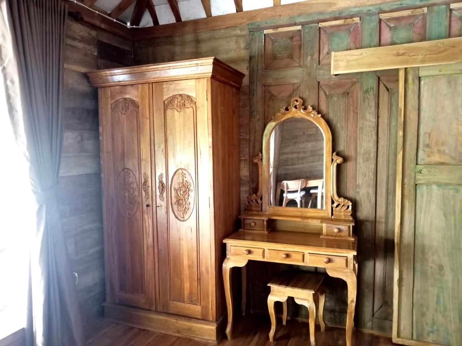 Rumah Wayans Lipah Amed Kültér fotó